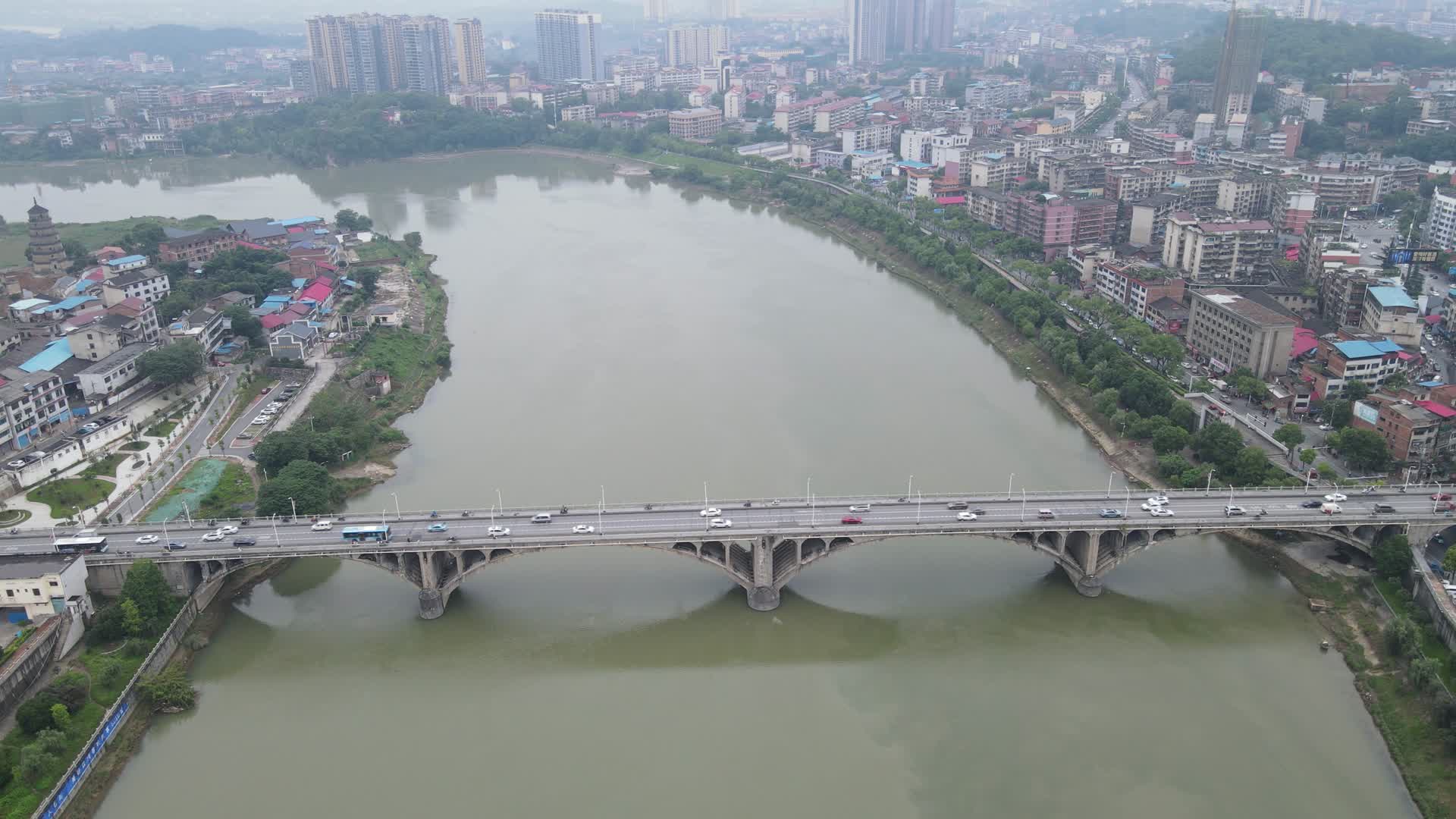 城市航拍湖南邵阳大桥交通视频的预览图