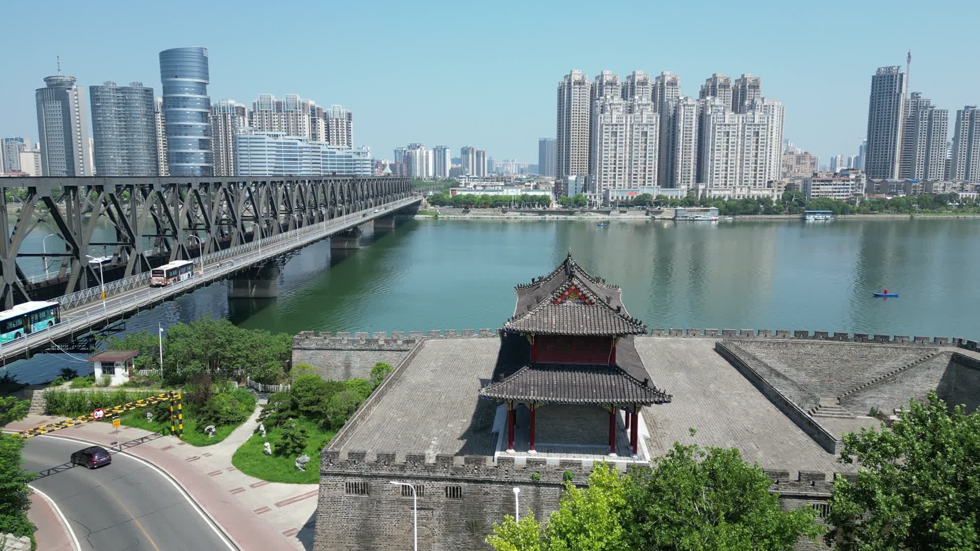 航拍湖北襄阳长门遗址公园视频的预览图