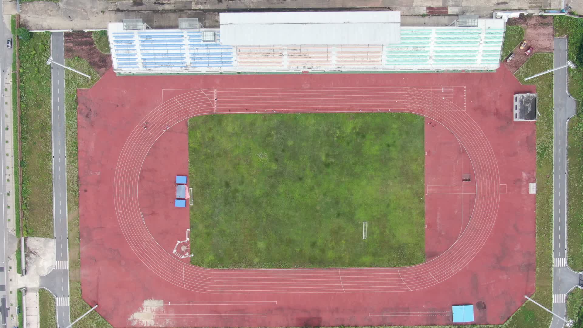 城市航拍湖南株洲运动场视频的预览图