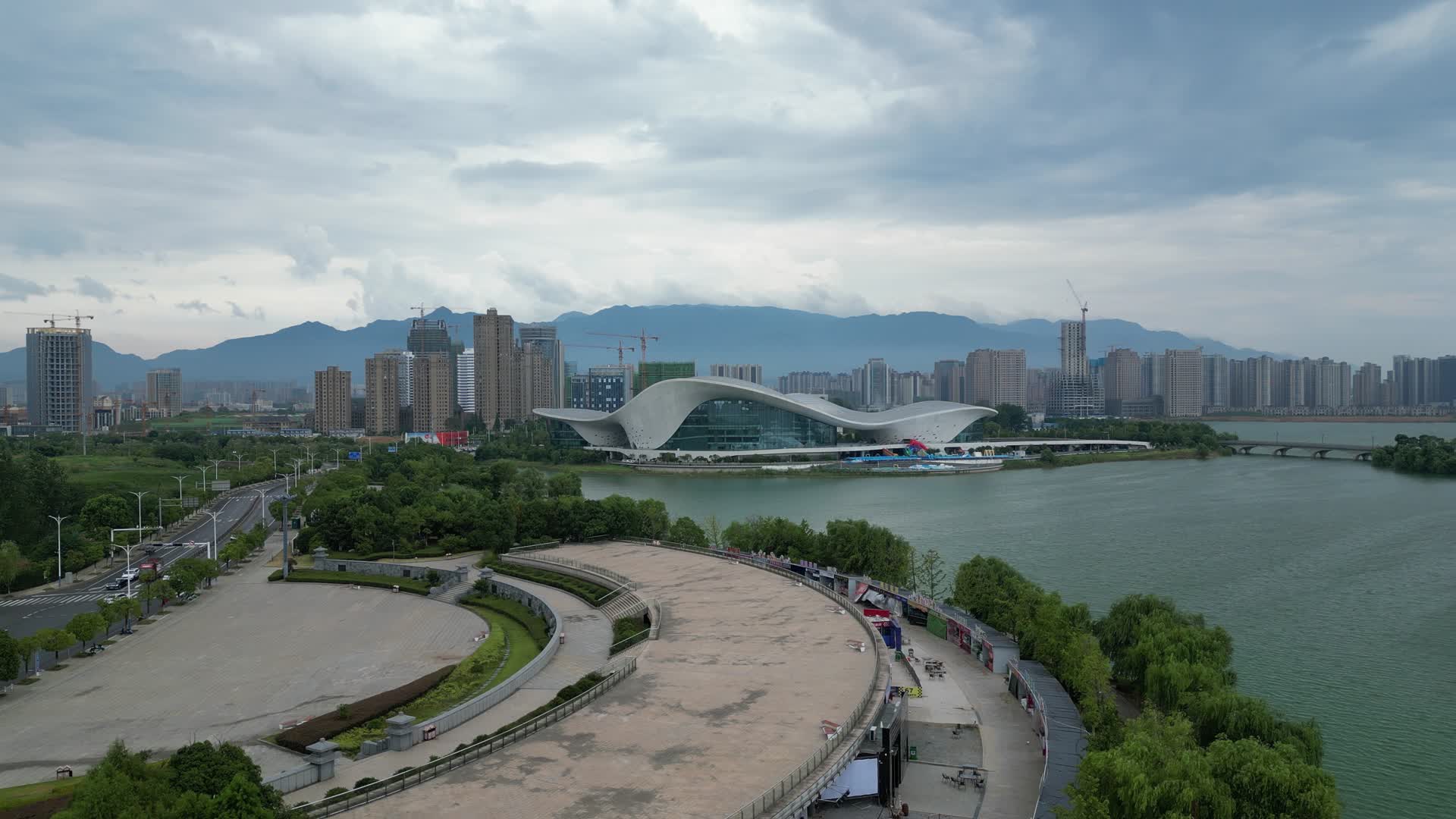 航拍江西九江市文化艺术中心视频的预览图