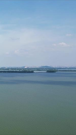 武汉东湖5A景区竖屏航拍视频的预览图