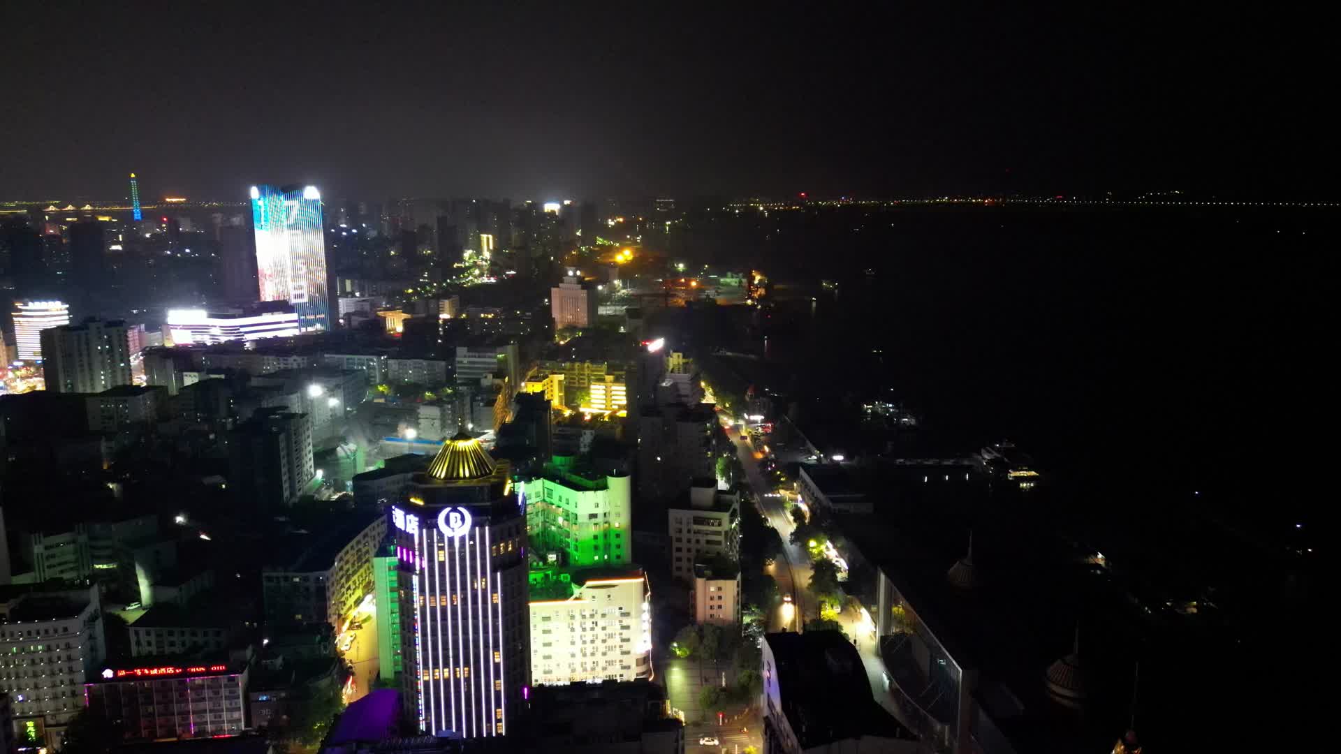 航拍江西九江城市夜景视频的预览图