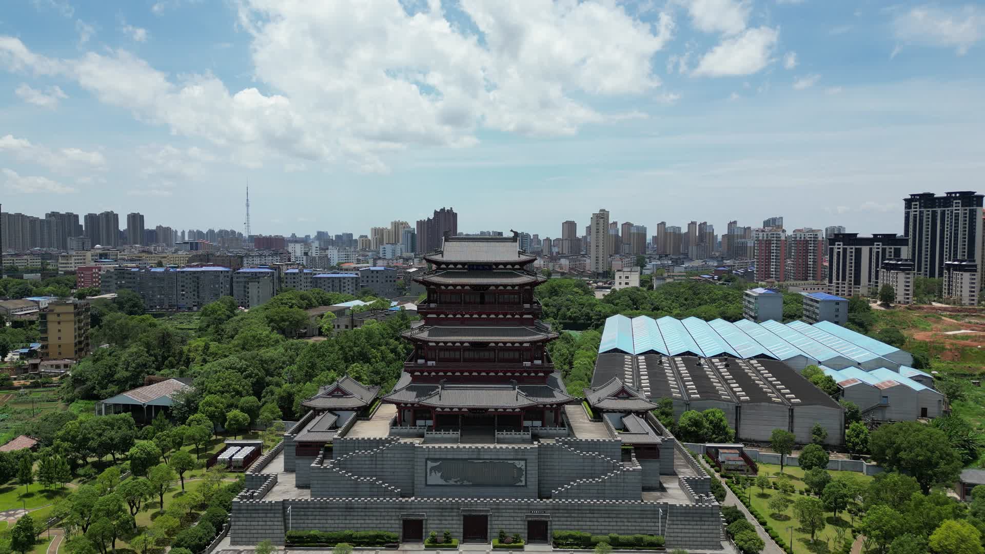 航拍江西抚州拟岘台文物古建筑视频的预览图