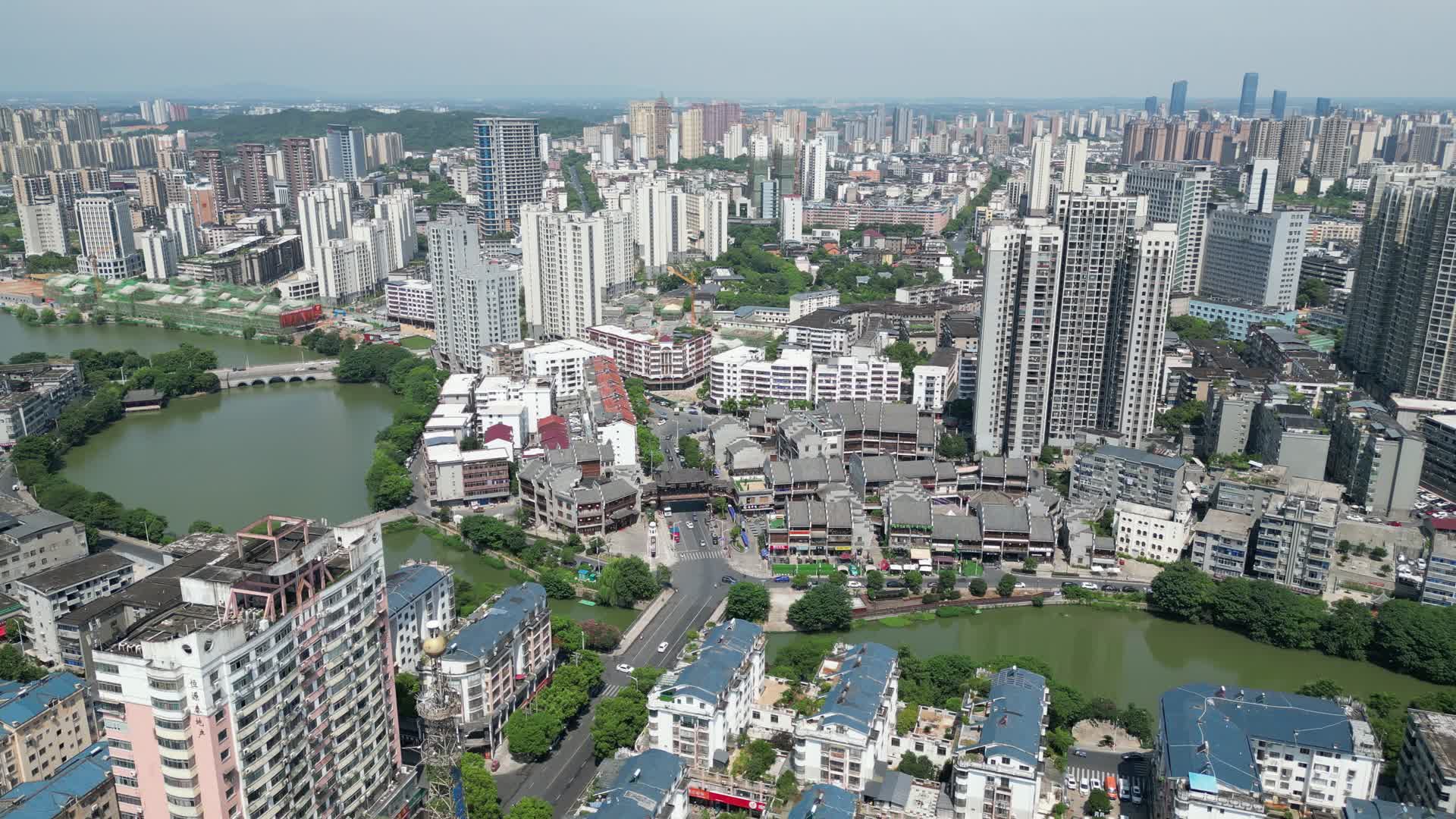 航拍江西吉安城市建设视频的预览图