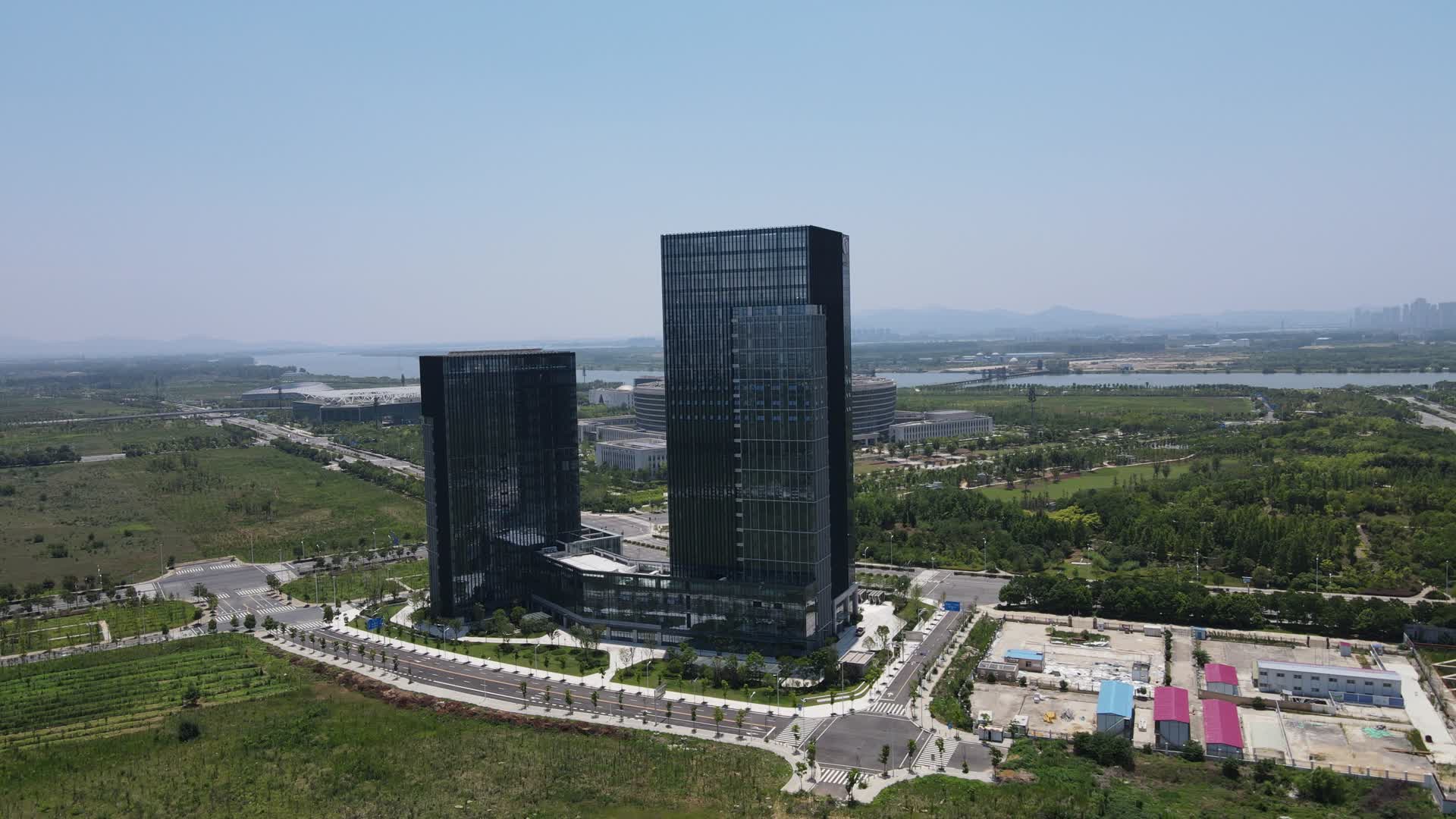 湖北襄阳新区城市建设航拍视频的预览图