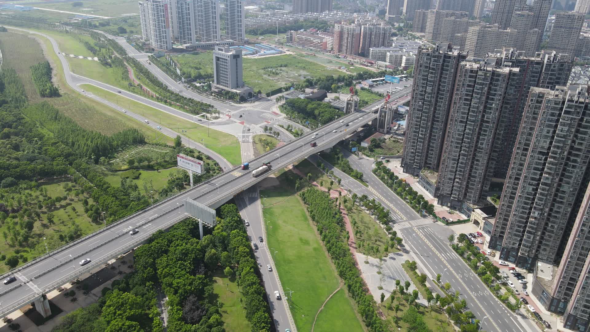 航拍湖北荆州城市宣传片地标建筑视频的预览图
