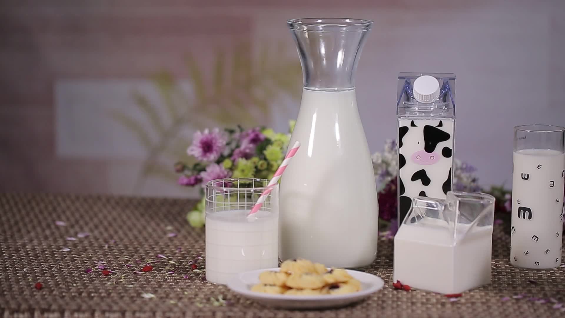 镜头合集蛋白质牛奶奶制品视频的预览图