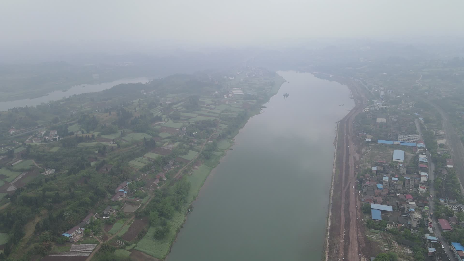 航拍广州河流入海河道视频的预览图