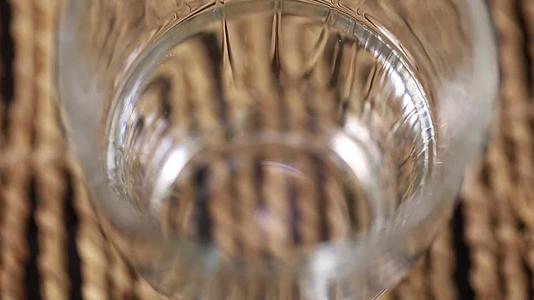 镜头合集玻璃杯透明杯子酒杯口杯视频的预览图