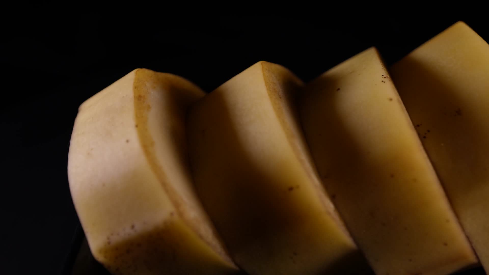 水果香蕉切片果肉视频的预览图