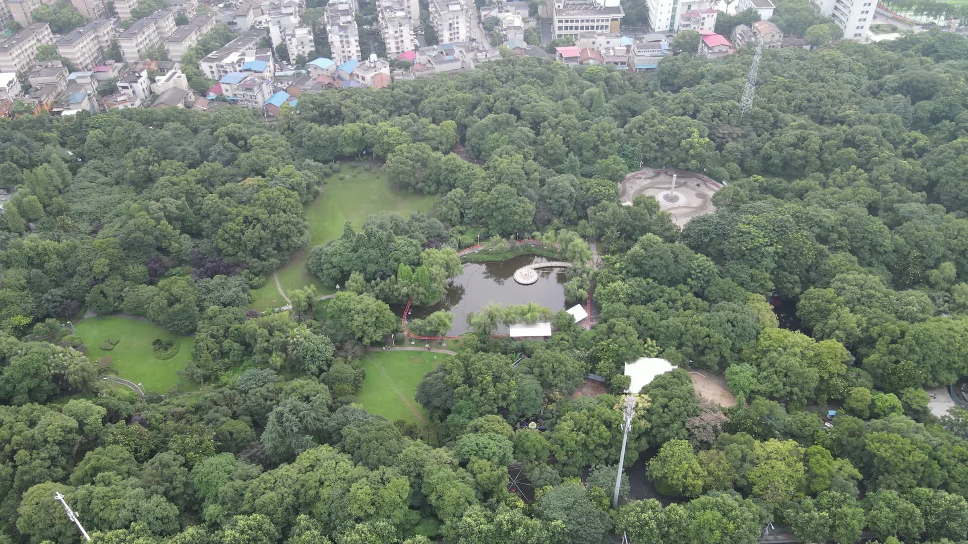 湖南湘潭中心公园航拍视频的预览图