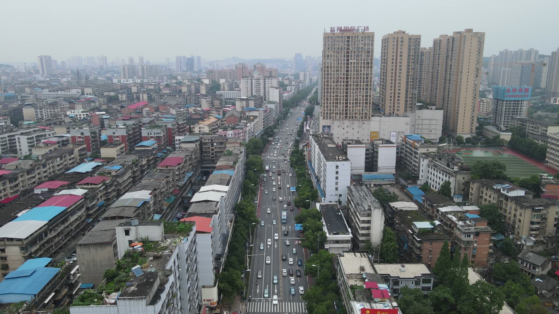 航拍湖南湘潭城市建设视频的预览图