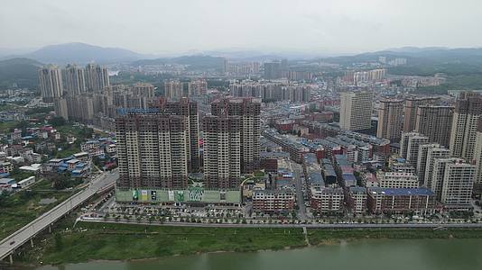 航拍湖南邵阳城市建设视频的预览图