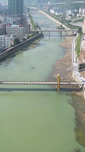 航拍湖北襄阳保康县城市建设清溪河风光视频的预览图