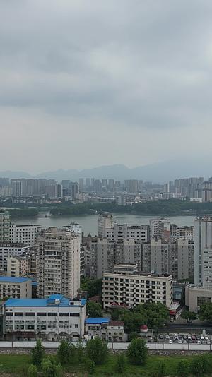 航拍江西九江城市风光甘棠湖视频的预览图