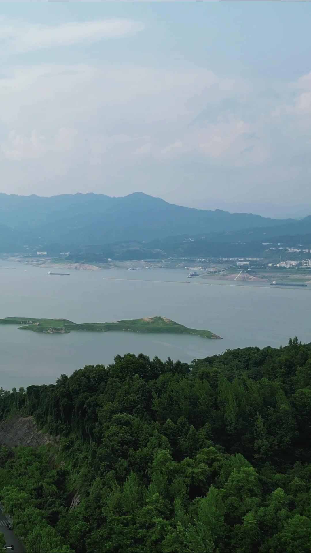 湖北宜昌秭归县城市风光航拍视频的预览图