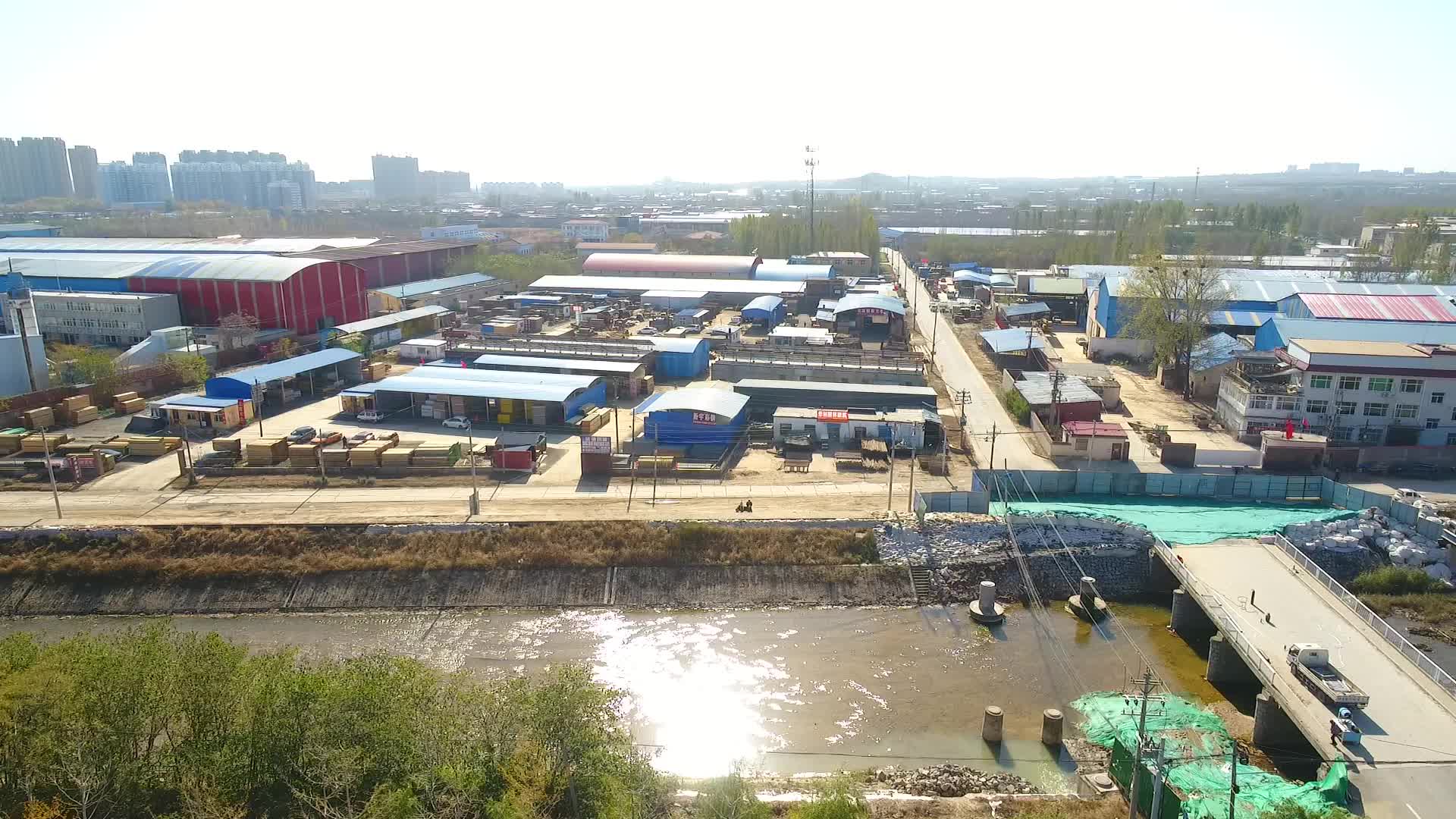 航拍天津西青区视频的预览图