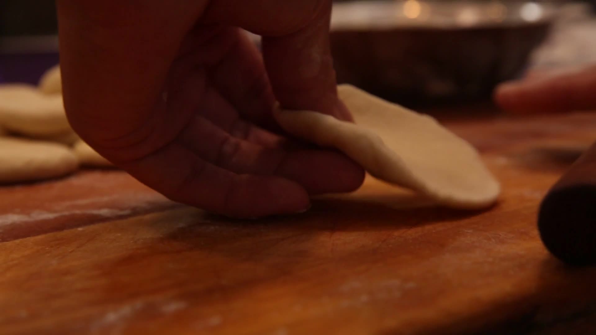 镜头合集擀面杖擀面包包子视频的预览图