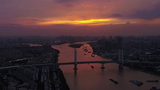 日落航拍广州洛溪大桥视频的预览图