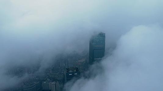 城市地标航拍长沙IFS云雾缭绕实拍视频视频的预览图
