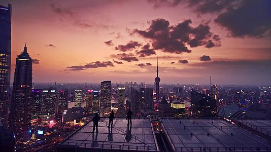 上海陆家嘴夕阳夜景无人机城市航拍视频的预览图