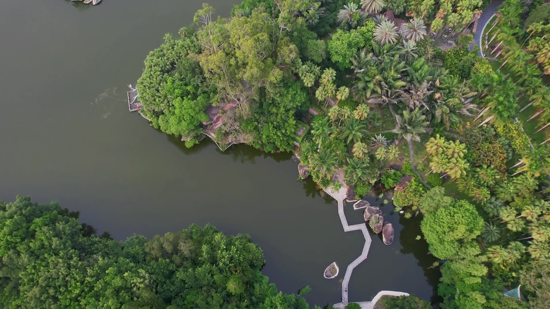 航拍厦门植物园景观视频的预览图