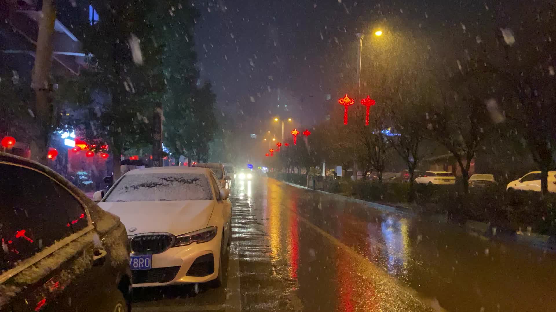下雪天的马路视频的预览图