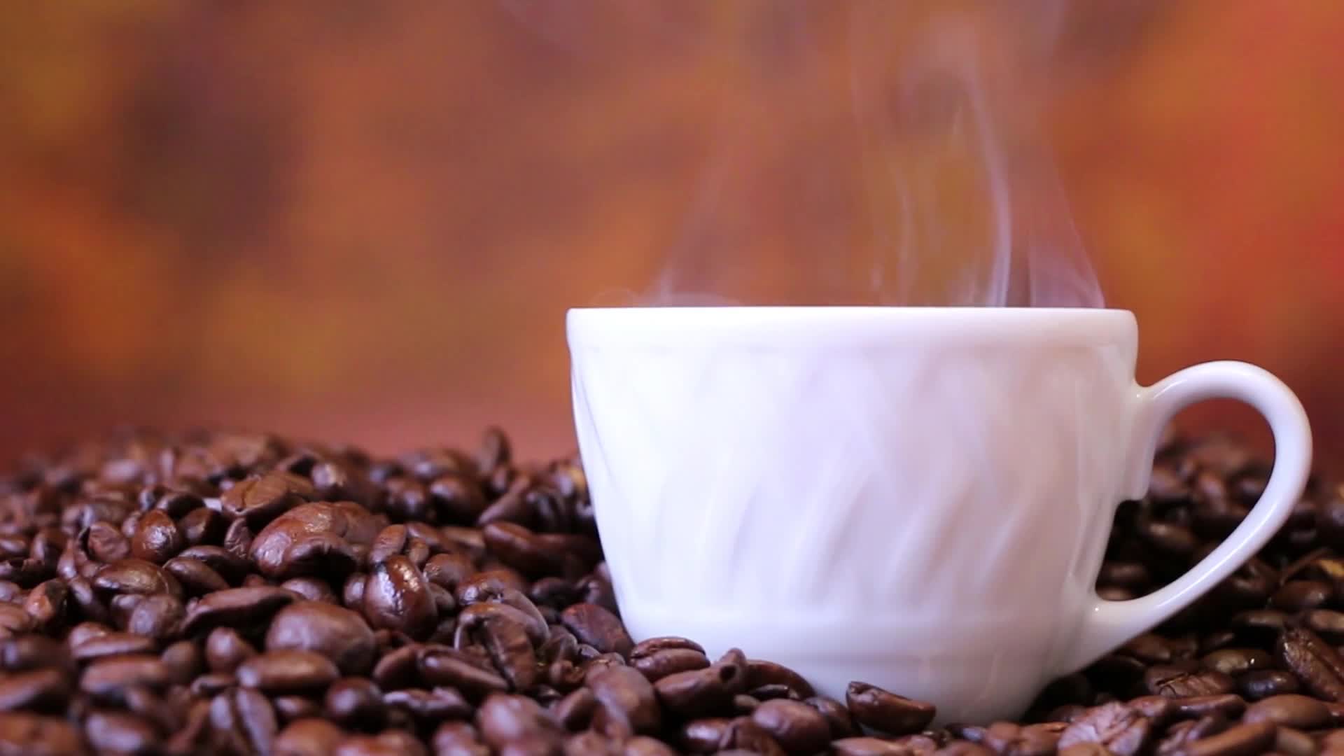 咖啡谷物蒸汽杯烟早上早餐视频的预览图