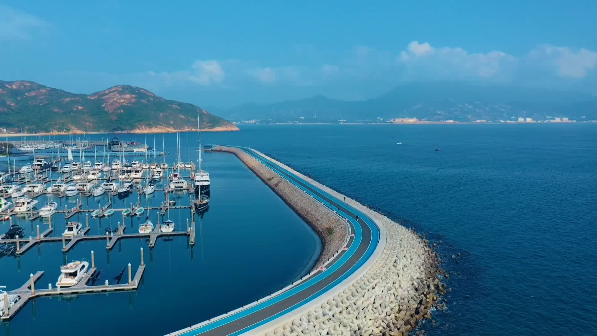 航拍深圳浪骑游艇会2视频的预览图