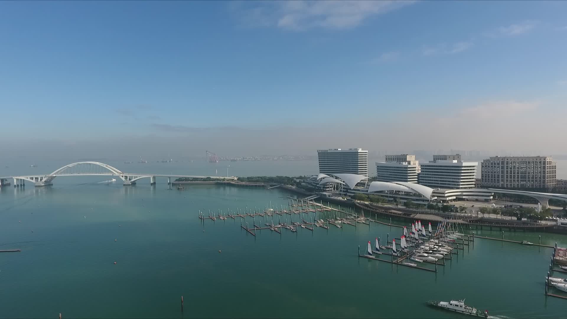 厦门五缘湾游艇码头视频的预览图