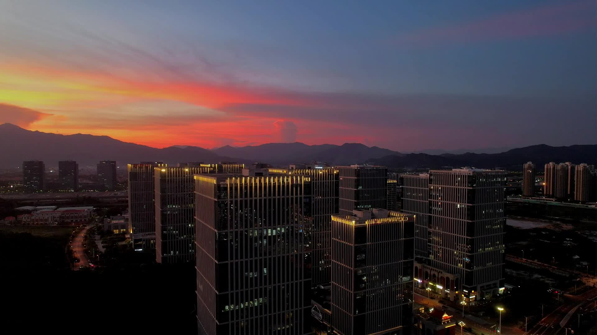 航拍厦门软件园三期景观视频的预览图