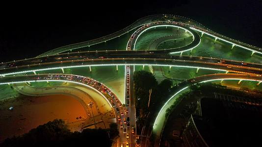 航拍厦门演武大桥建筑风光视频的预览图
