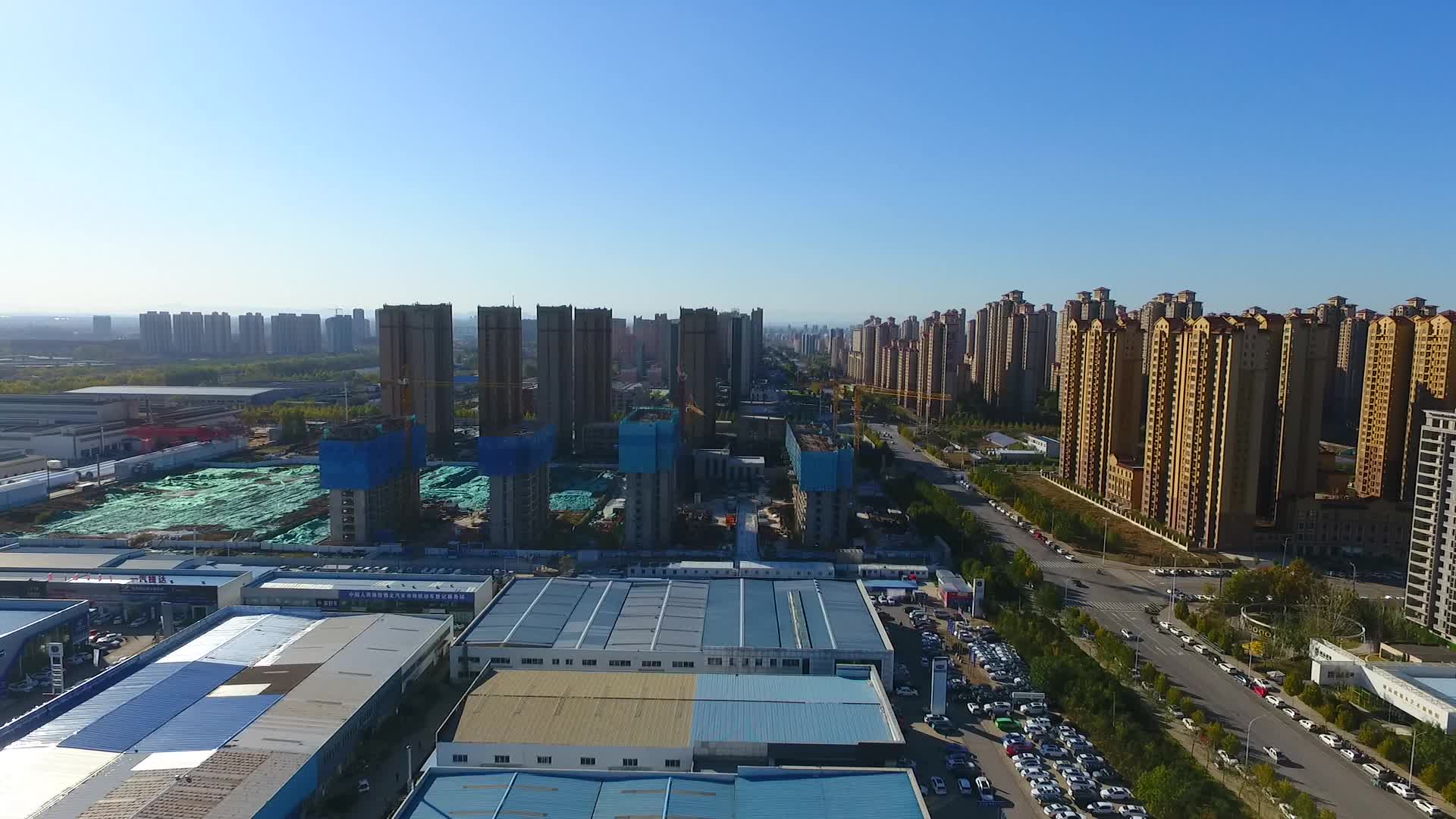 航拍河南城市现代化建筑视频的预览图