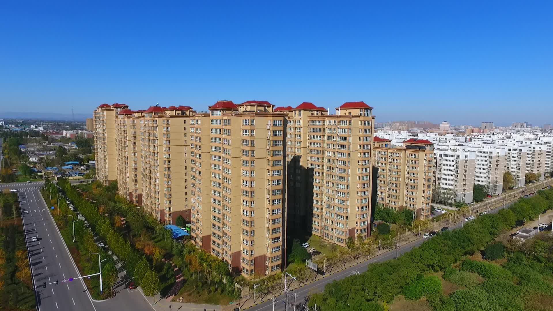 航拍河南城市现代化建筑视频的预览图