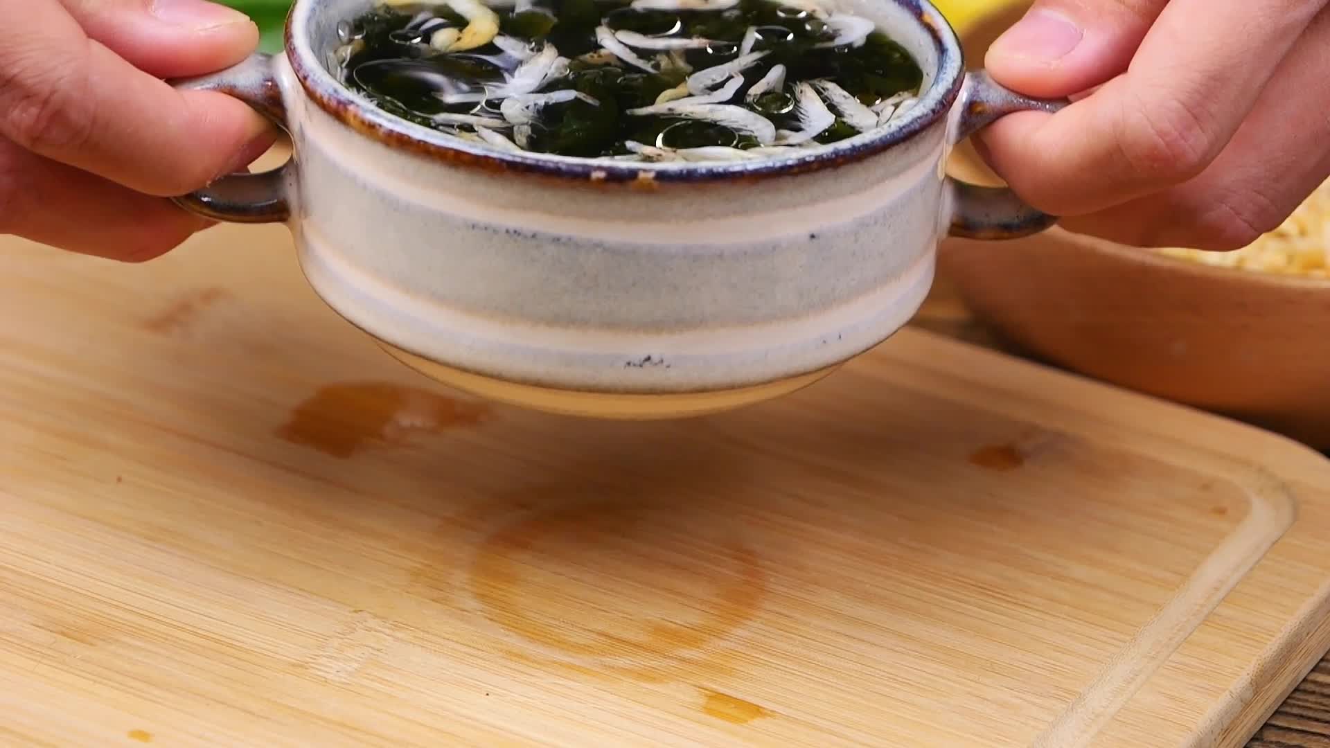 紫菜虾皮汤视频的预览图