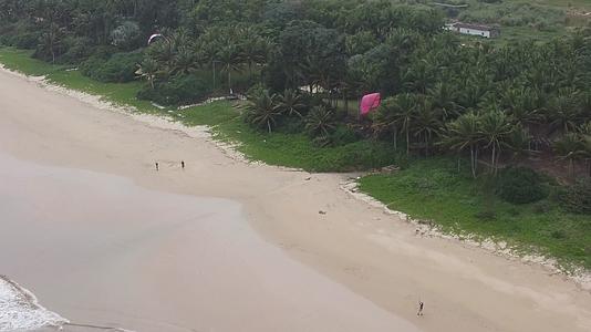航拍海南沙滩美景视频的预览图