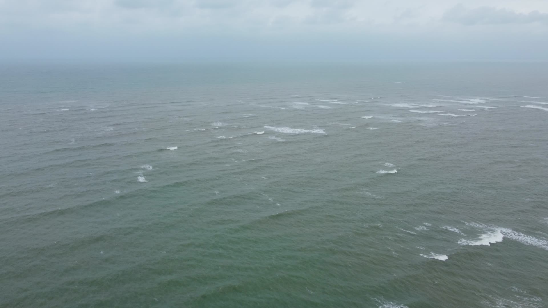 航拍海南海洋美景视频的预览图
