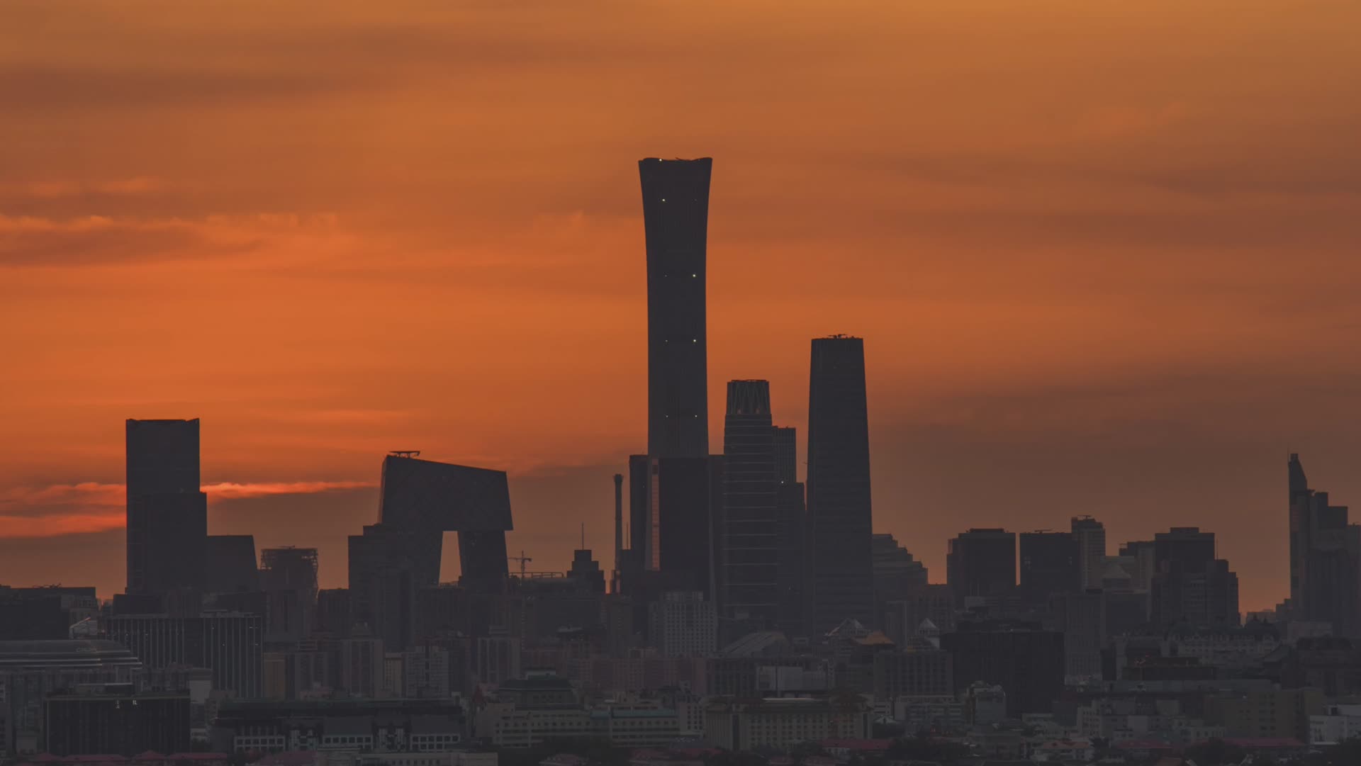 北京地标日出国贸延时金色中国尊片头宣传片视频的预览图