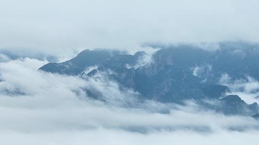 中国山水云雾缭绕的仙境视频的预览图