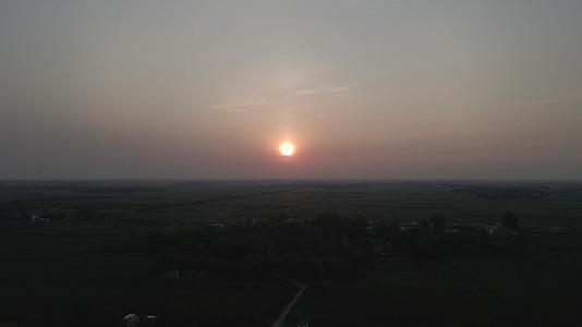 农村早上太阳视频的预览图