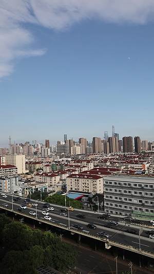 上海城市高架道路汽车车流视频的预览图