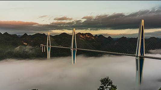 4K延时贵州平塘大桥天空之桥桥梁视频的预览图