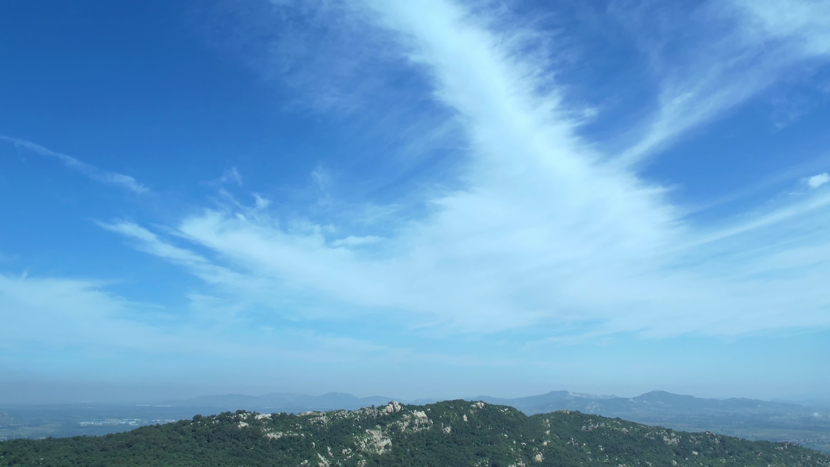 山延时云延时天气变化天空夏天视频的预览图