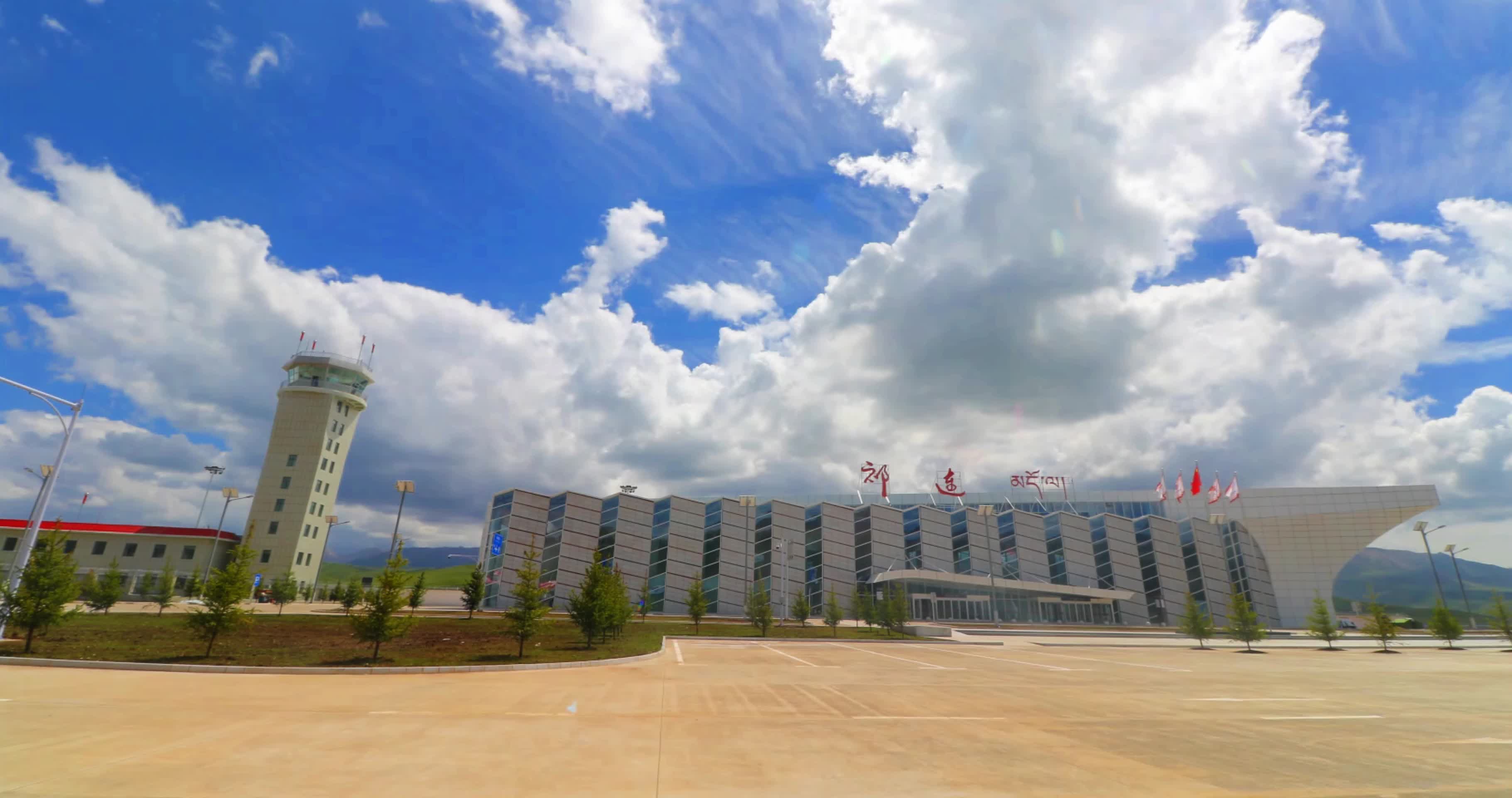 青海海北祁连机场航拍延时视频的预览图