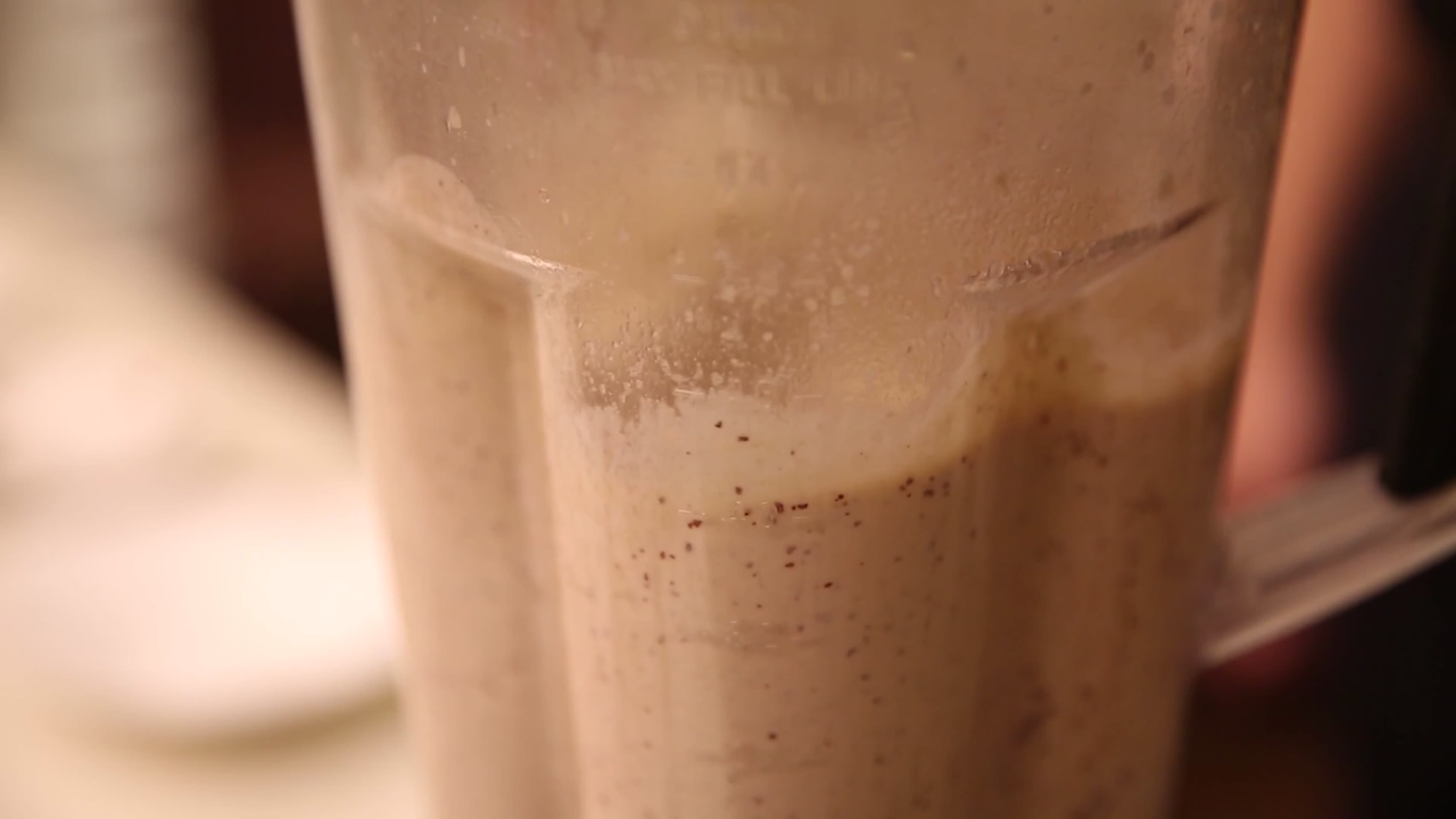镜头合集搅拌机榨汁机制作五谷豆浆视频的预览图