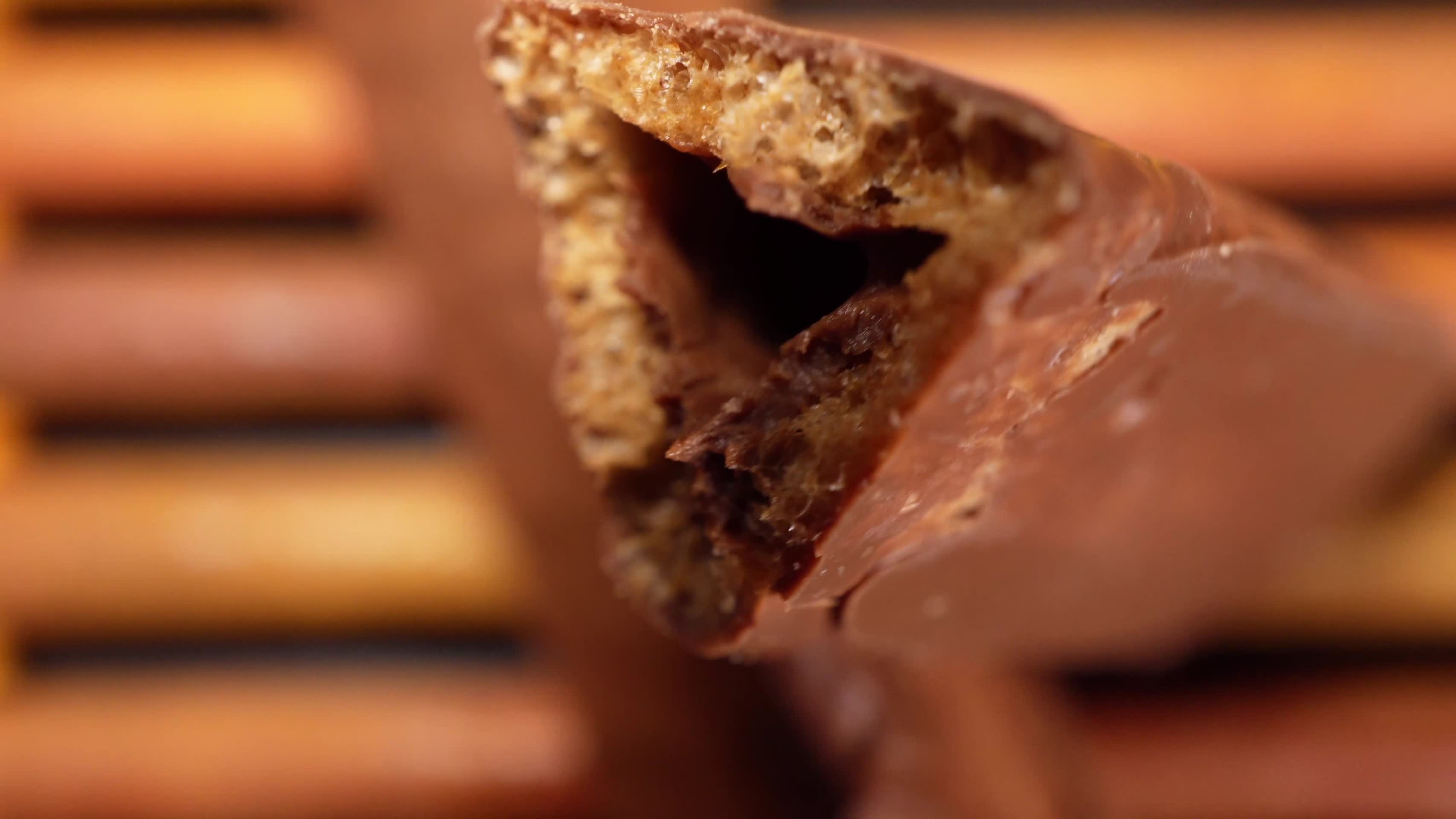 巧克力威化饼干视频的预览图
