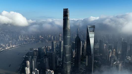 上海陆家嘴平流雾景顺光质感4K航拍可商用视频的预览图
