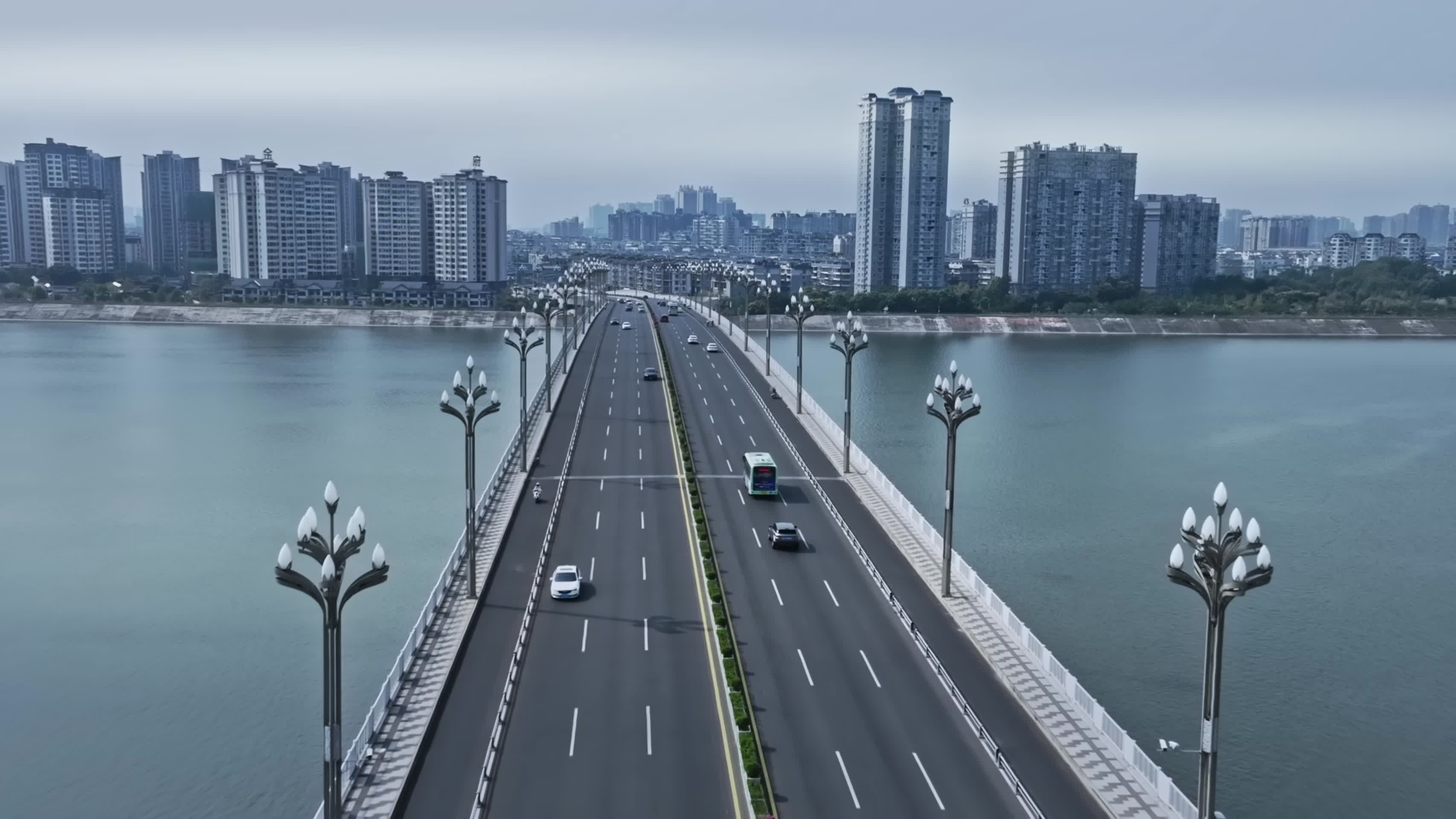 高清航拍眉山苏东坡故乡城市风光视频的预览图