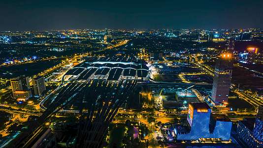 8K航拍广州南站城市夜景天际线延时视频视频的预览图