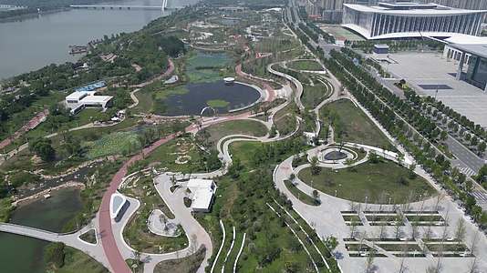 西安浐灞东郊新城公园灞河生态区航拍视频的预览图